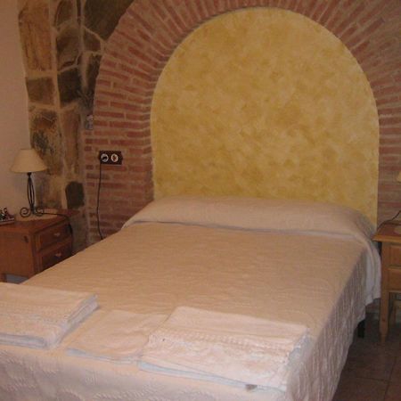 Hostal Sara Villafeliche Extérieur photo