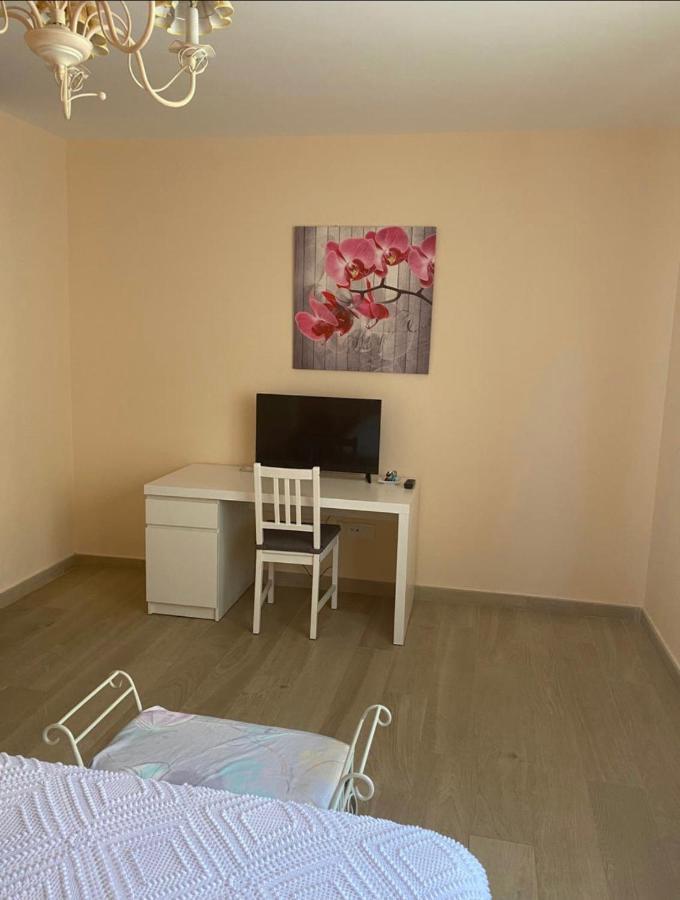 Hostal Sara Villafeliche Extérieur photo