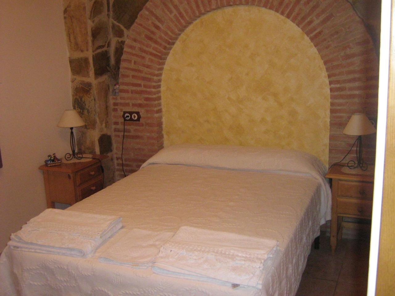 Hostal Sara Villafeliche Extérieur photo